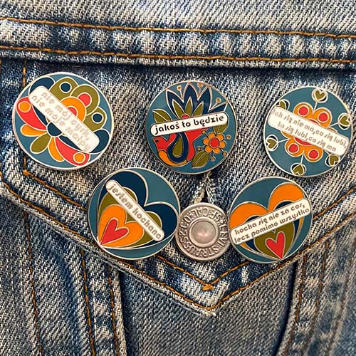 Loved (f) Polish Enamel Pin - Jestem Kochana - Image 5